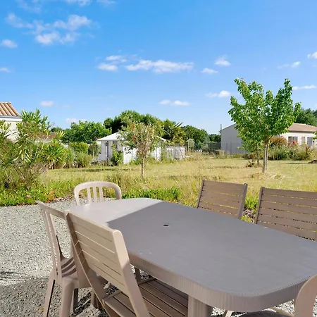Serenite Holiday home Pisany