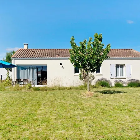 Serenite Holiday home Pisany